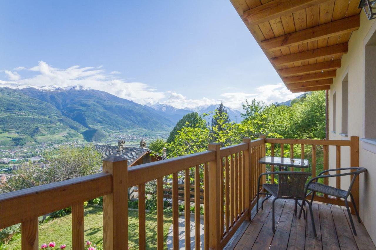 Ferienwohnung La Casa Di Alfredo E Virginia Aosta Exterior foto