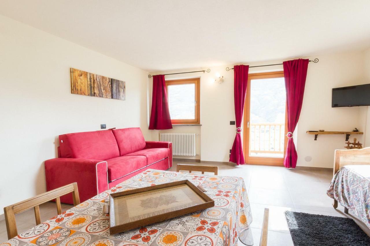 Ferienwohnung La Casa Di Alfredo E Virginia Aosta Exterior foto
