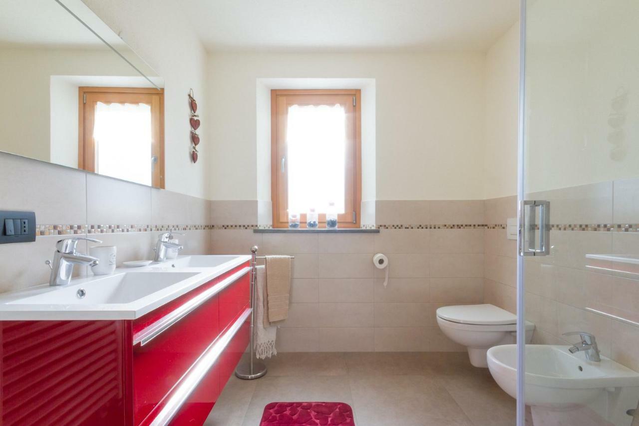 Ferienwohnung La Casa Di Alfredo E Virginia Aosta Exterior foto